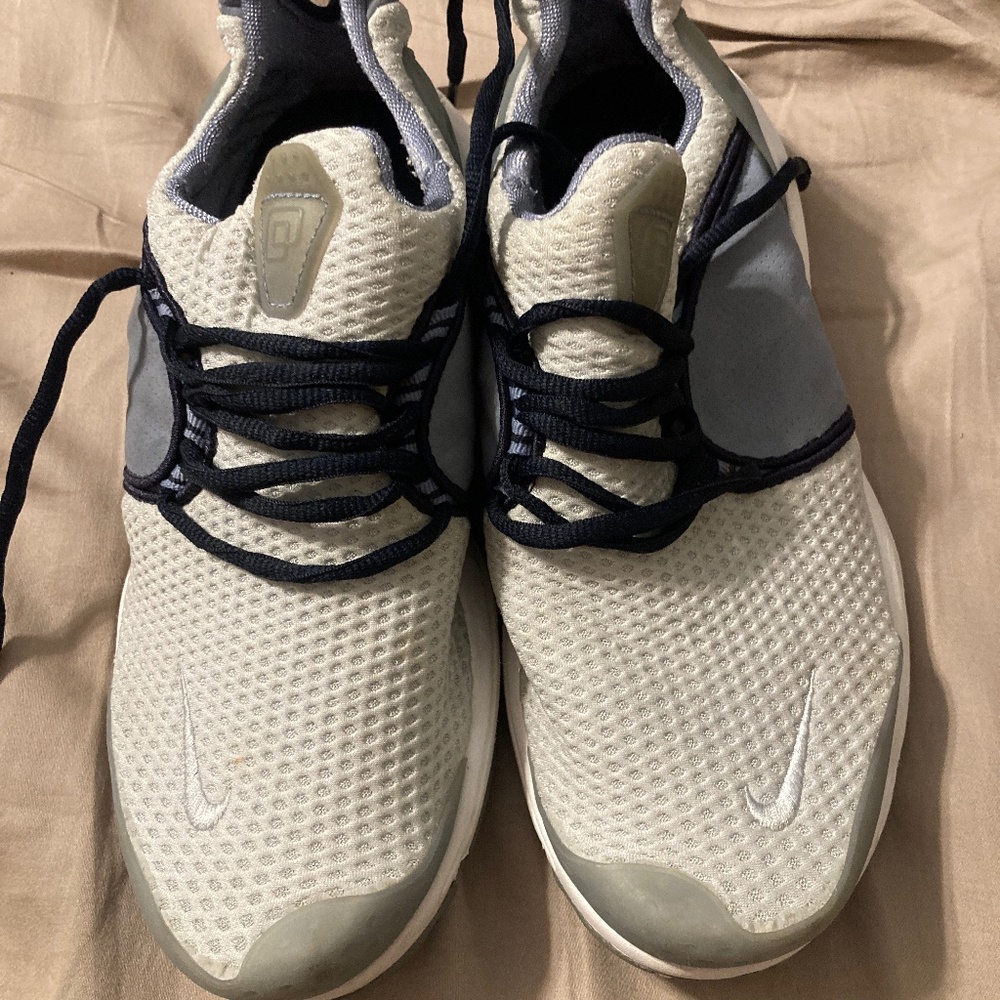 Nike presto, size small